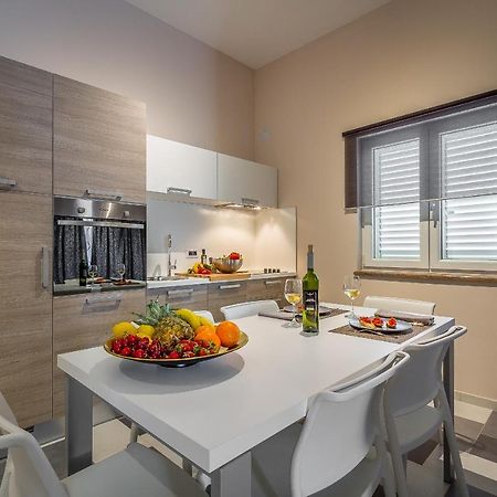 Apartment Maris 罗维尼 外观 照片
